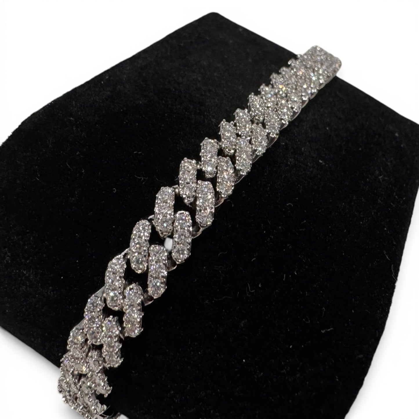 LabChroma Moissanite Cuban Bracelet
